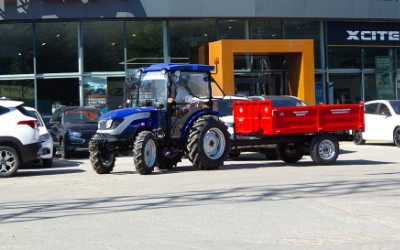 Новинка. Полуприцеп бортовой 1,5т CHEBY