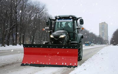 Готовимся к чистоте: Отвалы и щетки CHEBY – ваши главные помощники!